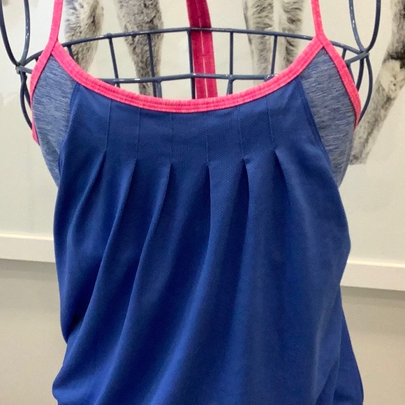 North face tank with built in bra - Picture 2 of 3